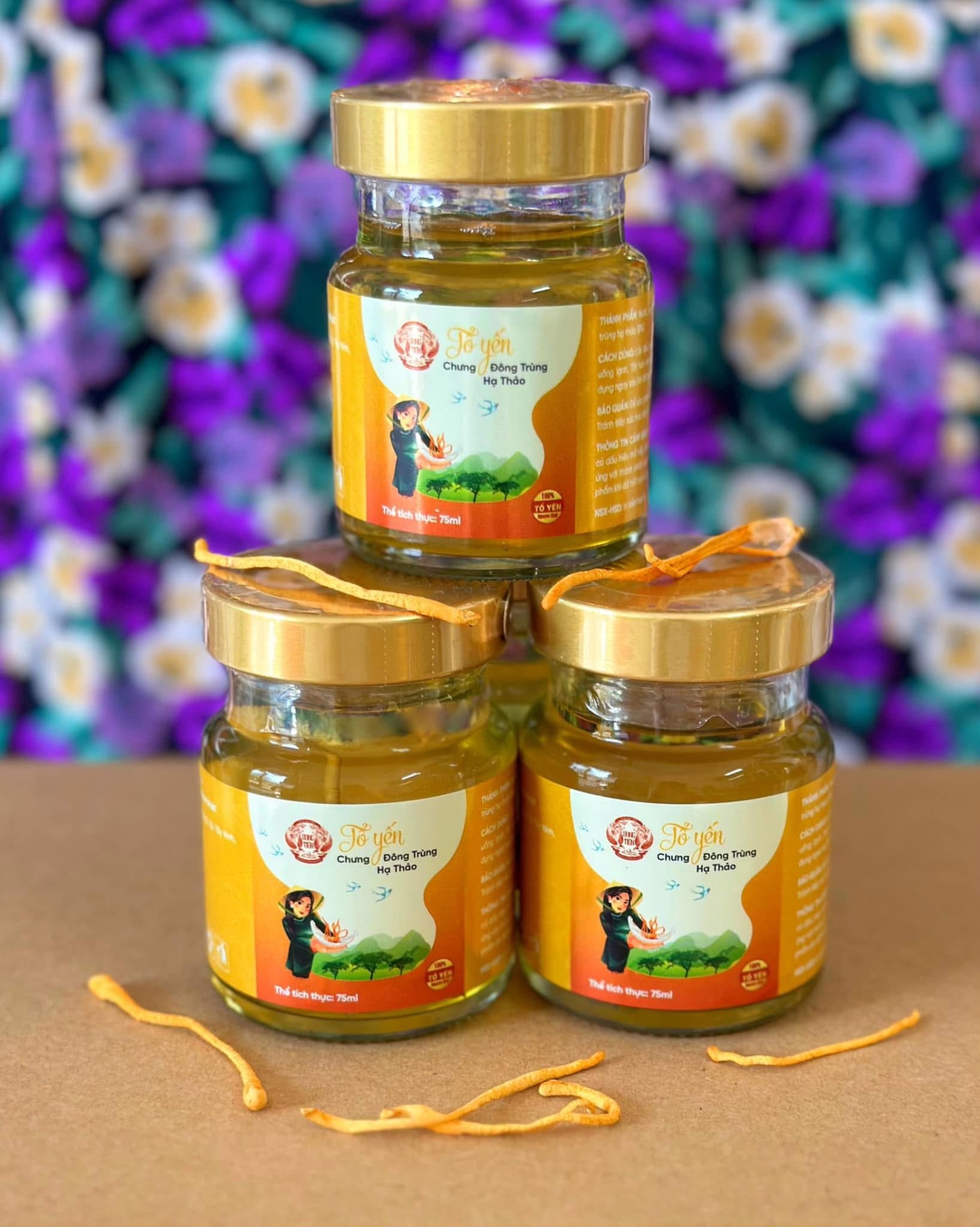 Yến chưng đ&ocirc;ng tr&ugrave;ng hạ thảo Song Ti&ecirc;n