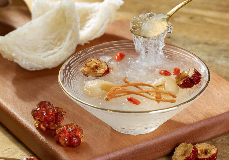 Yến chưng đ&ocirc;ng tr&ugrave;ng hạ thảo Song Ti&ecirc;n